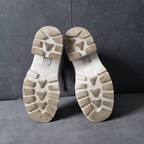 Grey Canvas Platform Sneakers from Forever 21 - Picture 4 of 5